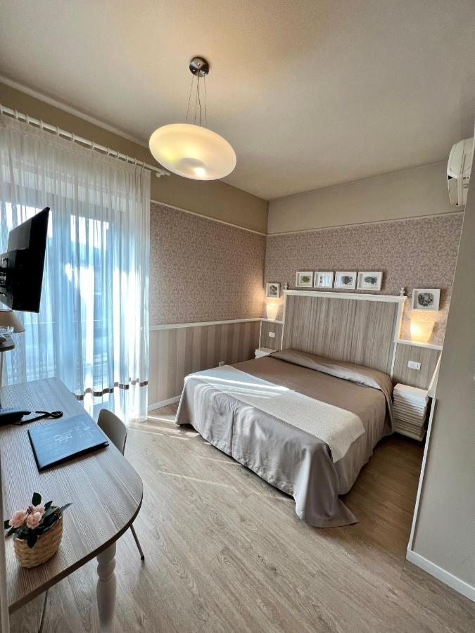 Hotel La Pace Сан Мауро Торинезе Екстериор снимка