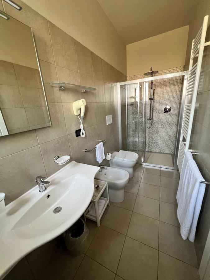 Hotel La Pace Сан Мауро Торинезе Екстериор снимка