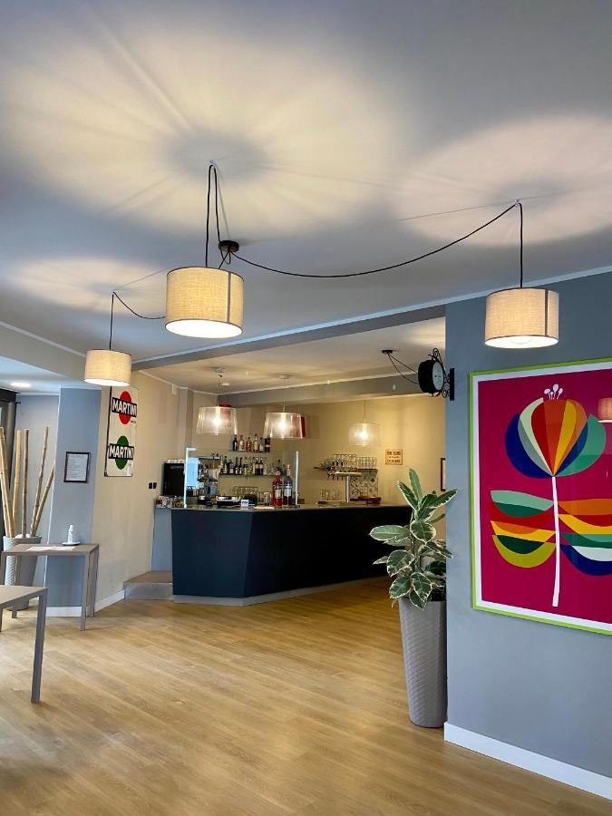 Hotel La Pace Сан Мауро Торинезе Екстериор снимка
