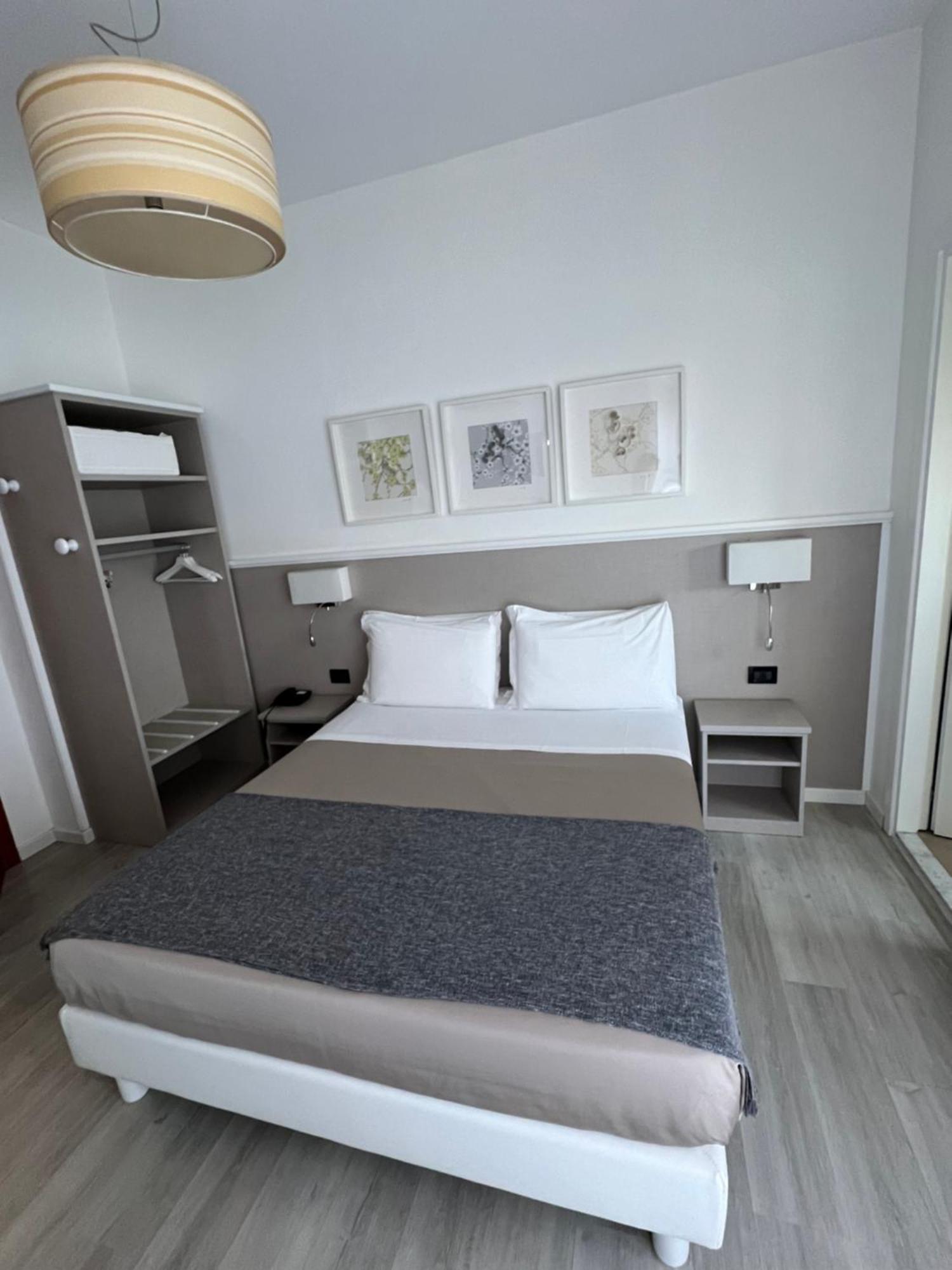 Hotel La Pace Сан Мауро Торинезе Екстериор снимка